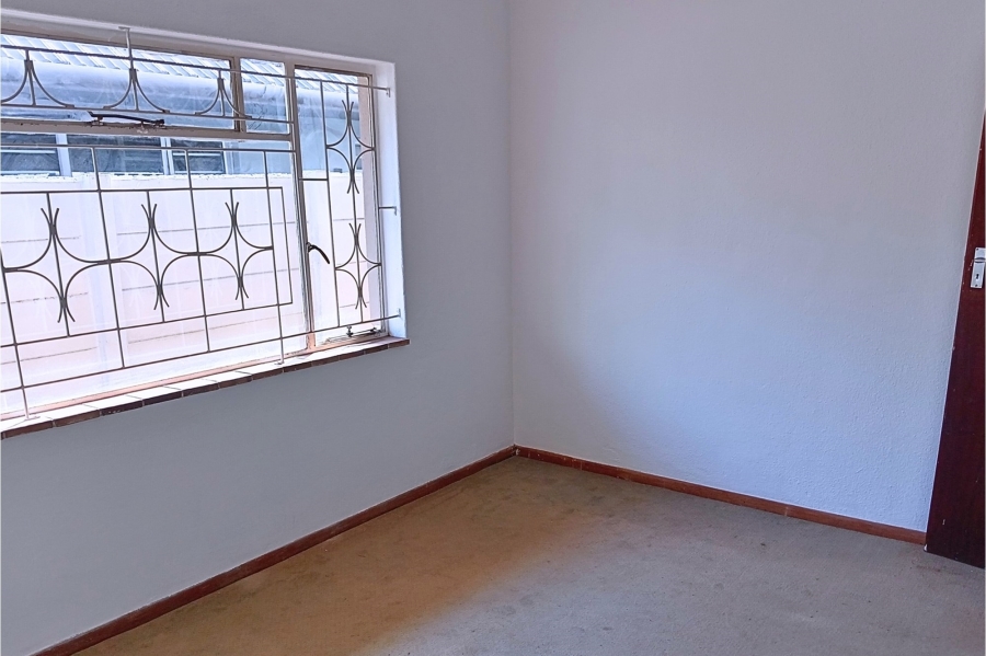 4 Bedroom Property for Sale in Chrismar Western Cape